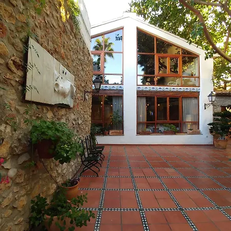 Nou Roma Hotel 3*